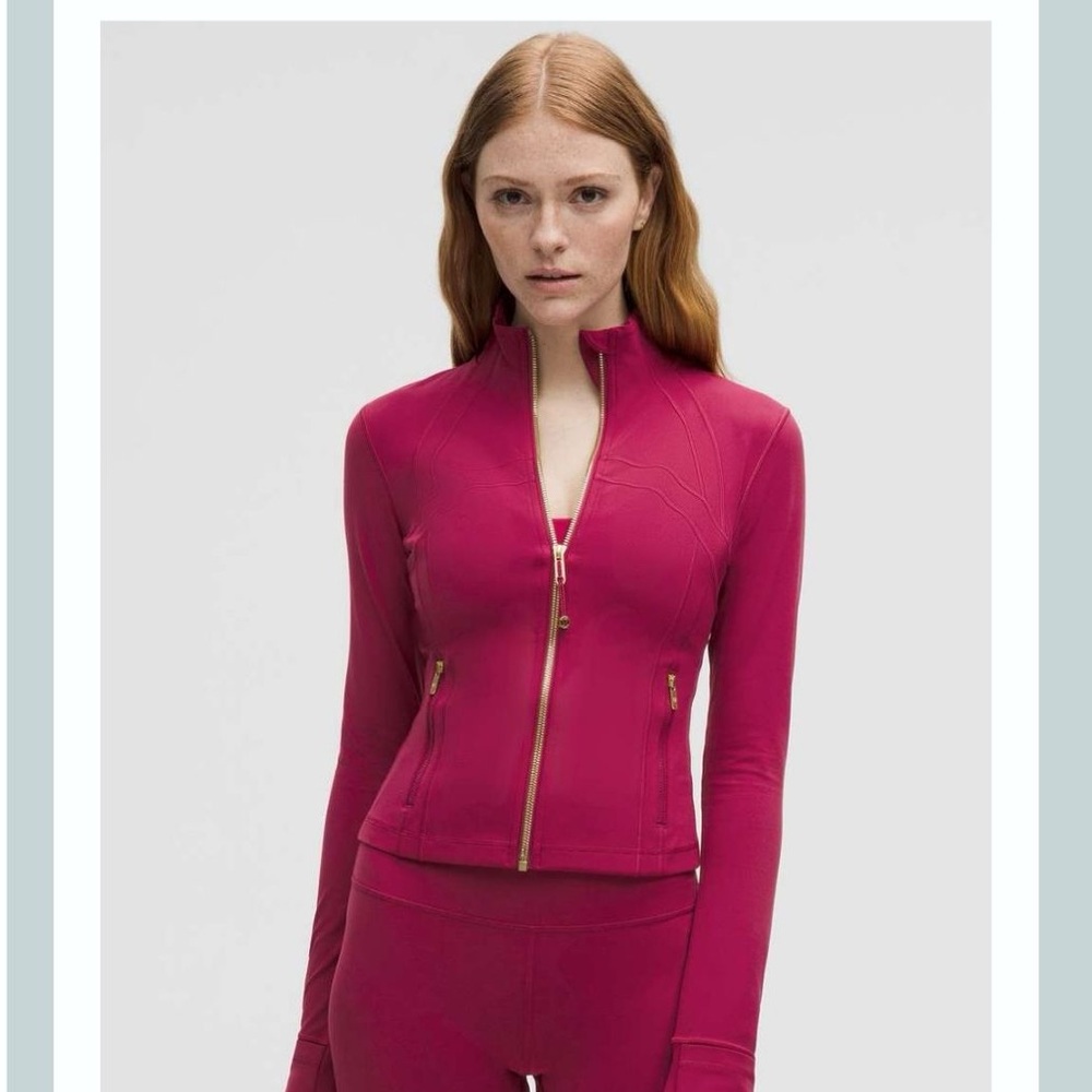 🆕 Lululemon Define Cropped Jacket Nulu Magenta Smoke/Gold